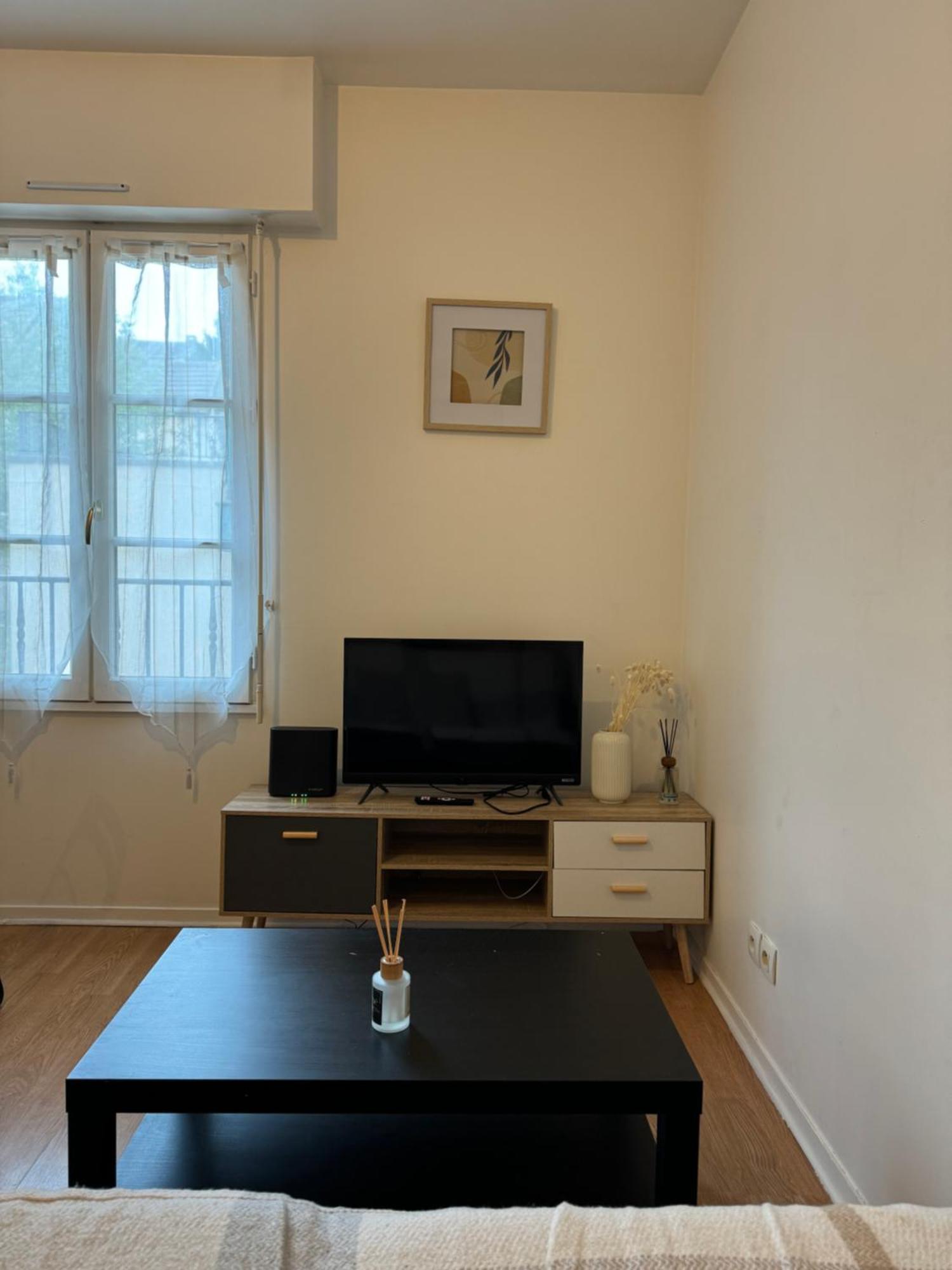 Studio Ideal Gare & Centre-Ville Conflans-Sainte-Honorine Buitenkant foto